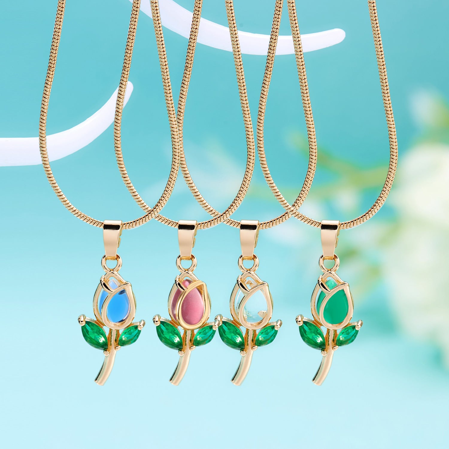 Elegant Tulip Diamond-studded Necklace