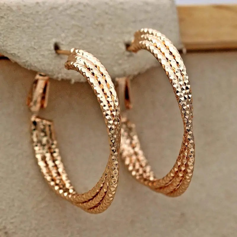 Women's Simple Ethnic Style Geometric Metal Hoop Earrings